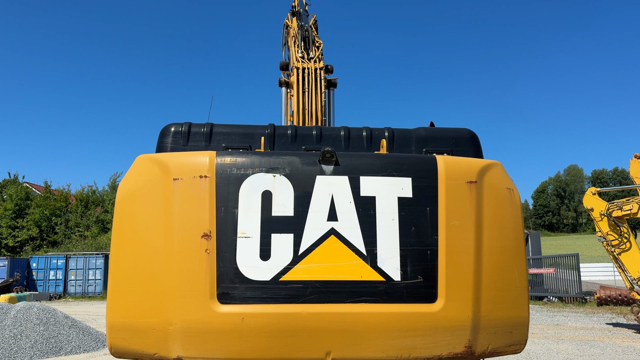 CATERPILLAR 326F - حفارات زحافة: صور 3 CATERPILLAR 326F - حفارات زحافة: صور 3