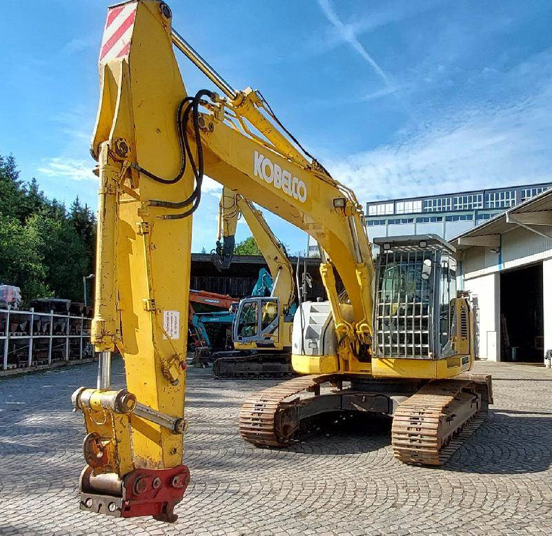 New Holland E235B SRNLC - حفارات زحافة: صور 1 New Holland E235B SRNLC - حفارات زحافة: صور 1