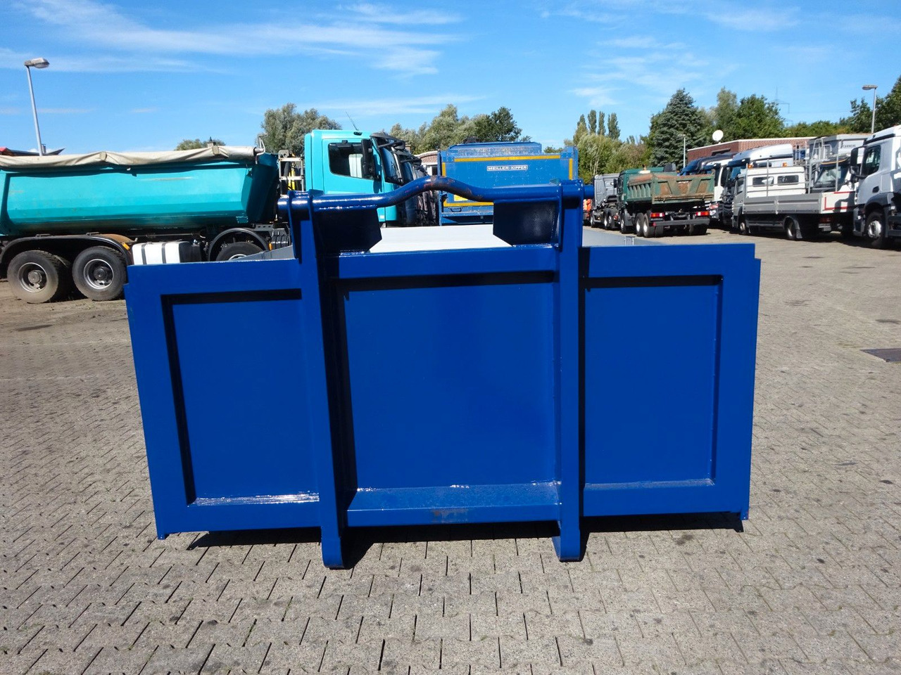 12 cbm Abrollcontainer Pritsche - شاحنة ذات الخطاف: صور 3 12 cbm Abrollcontainer Pritsche - شاحنة ذات الخطاف: صور 3