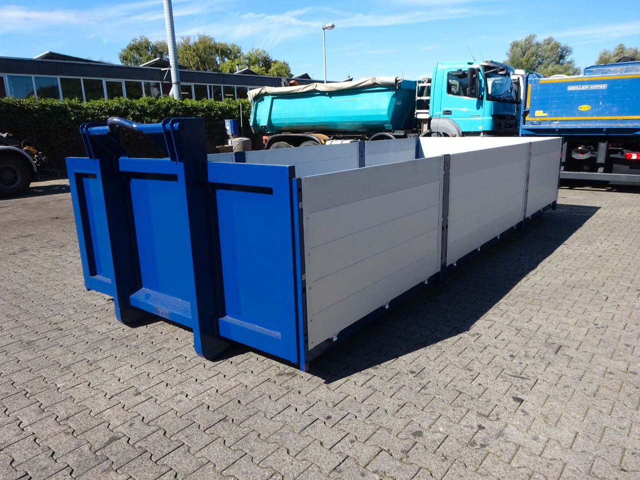 12 cbm Abrollcontainer Pritsche - شاحنة ذات الخطاف: صور 5 12 cbm Abrollcontainer Pritsche - شاحنة ذات الخطاف: صور 5