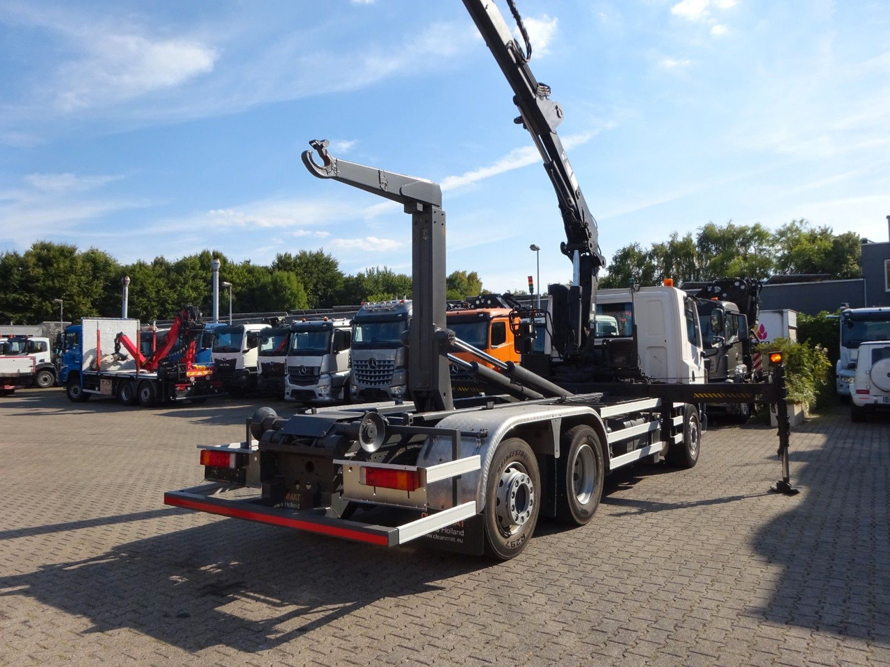 DAF 28-250 CF Abroller + HIA B195-3 Kran - شاحنة ذات الخطاف, شاحنة كرين: صور 5 DAF 28-250 CF Abroller + HIA B195-3 Kran - شاحنة ذات الخطاف, شاحنة كرين: صور 5
