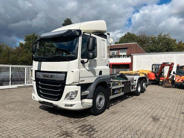 DAF CF 450 Abroller 6x2 - شاحنة ذات الخطاف: صور 2 DAF CF 450 Abroller 6x2 - شاحنة ذات الخطاف: صور 2