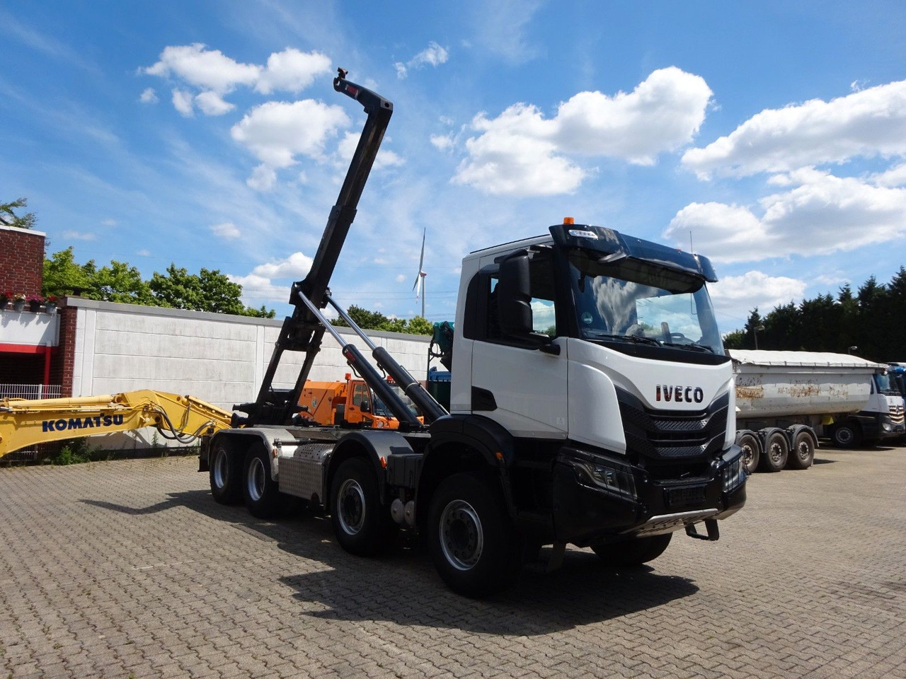 Iveco X-WAY 480 HIAB ABROLLER 8x4 - شاحنة ذات الخطاف: صور 2 Iveco X-WAY 480 HIAB ABROLLER 8x4 - شاحنة ذات الخطاف: صور 2