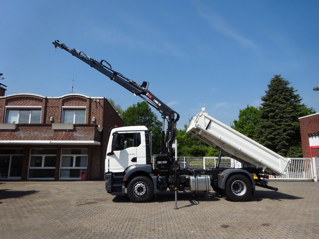MAN 22.400 TGS + HIAB X-HIDUO 138 Kran - قلابات, شاحنة كرين: صور 2 MAN 22.400 TGS + HIAB X-HIDUO 138 Kran - قلابات, شاحنة كرين: صور 2