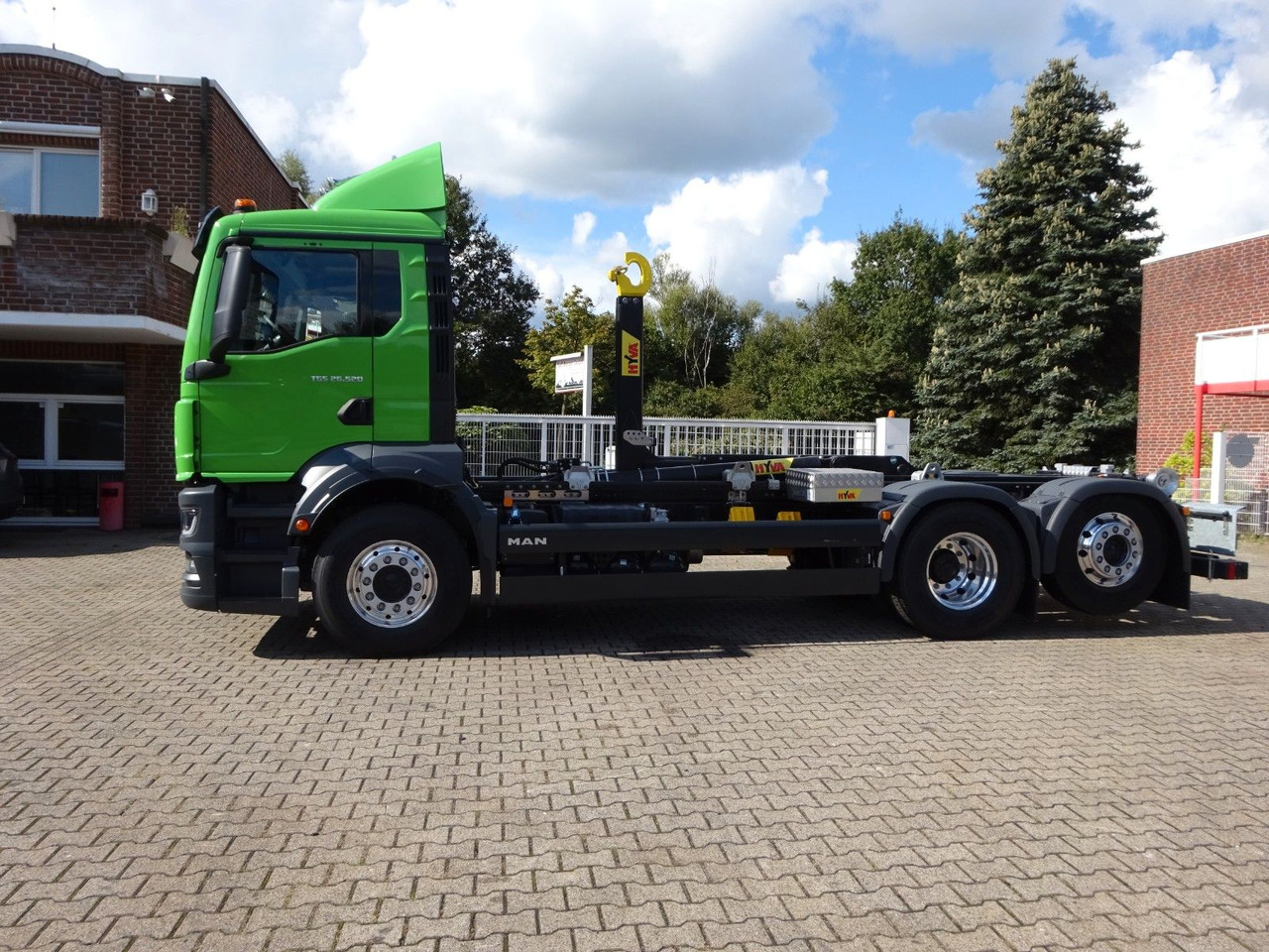 MAN 26.520 TGS HYVA Abroller 6x2 NEU !!! MAN 26.520 TGS HYVA Abroller 6x2 NEU !!! - شاحنة ذات الخطاف: صور 4 MAN 26.520 TGS HYVA Abroller 6x2 NEU !!! MAN 26.520 TGS HYVA Abroller 6x2 NEU !!! - شاحنة ذات الخطاف: صور 4