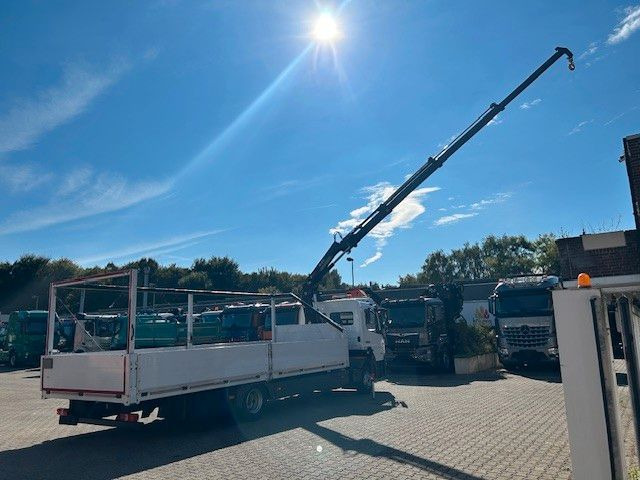 Mercedes-Benz 1221 Pritsche + HIAB XS077 ES 3 - 4x2 weiß - شاحنات مسطحة, شاحنة كرين: صور 5 Mercedes-Benz 1221 Pritsche + HIAB XS077 ES 3 - 4x2 weiß - شاحنات مسطحة, شاحنة كرين: صور 5