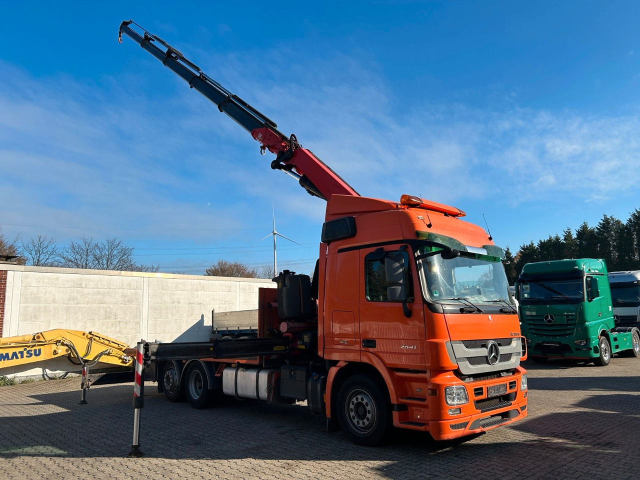 Mercedes-Benz 2541 Actros Plattform + FASSI Kran 6X2 - شاحنة كرين: صور 4 Mercedes-Benz 2541 Actros Plattform + FASSI Kran 6X2 - شاحنة كرين: صور 4