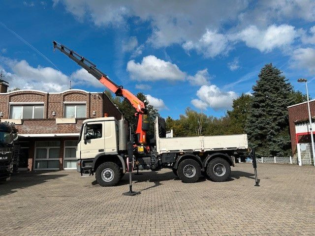 Mercedes-Benz 3344 Actros Pritsche + PK 34002 6x6 - شاحنة كرين: صور 3 Mercedes-Benz 3344 Actros Pritsche + PK 34002 6x6 - شاحنة كرين: صور 3