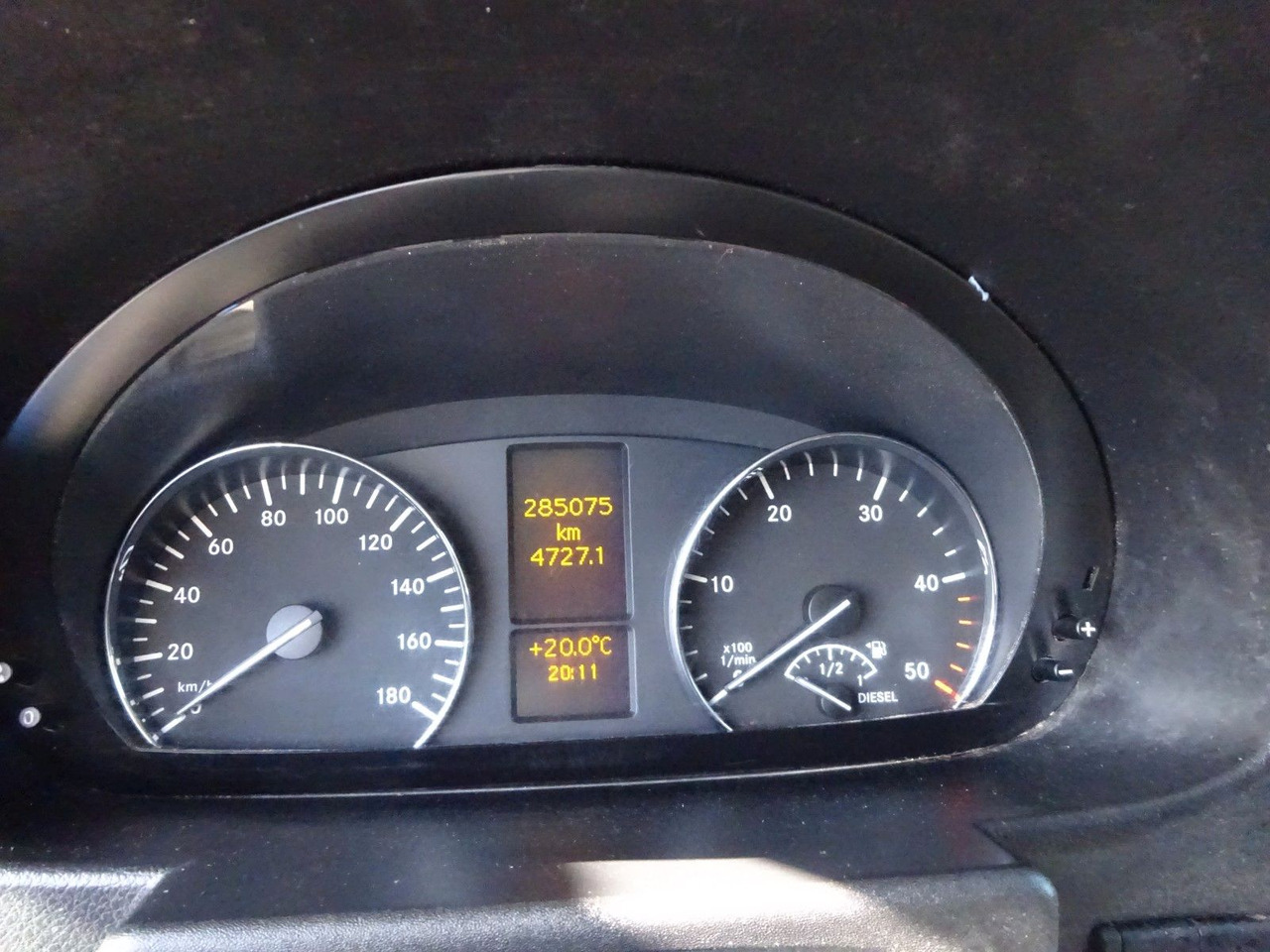 فان Mercedes-Benz Sprinter 316CDI Mixto 4x2: صور 16 فان Mercedes-Benz Sprinter 316CDI Mixto 4x2: صور 16