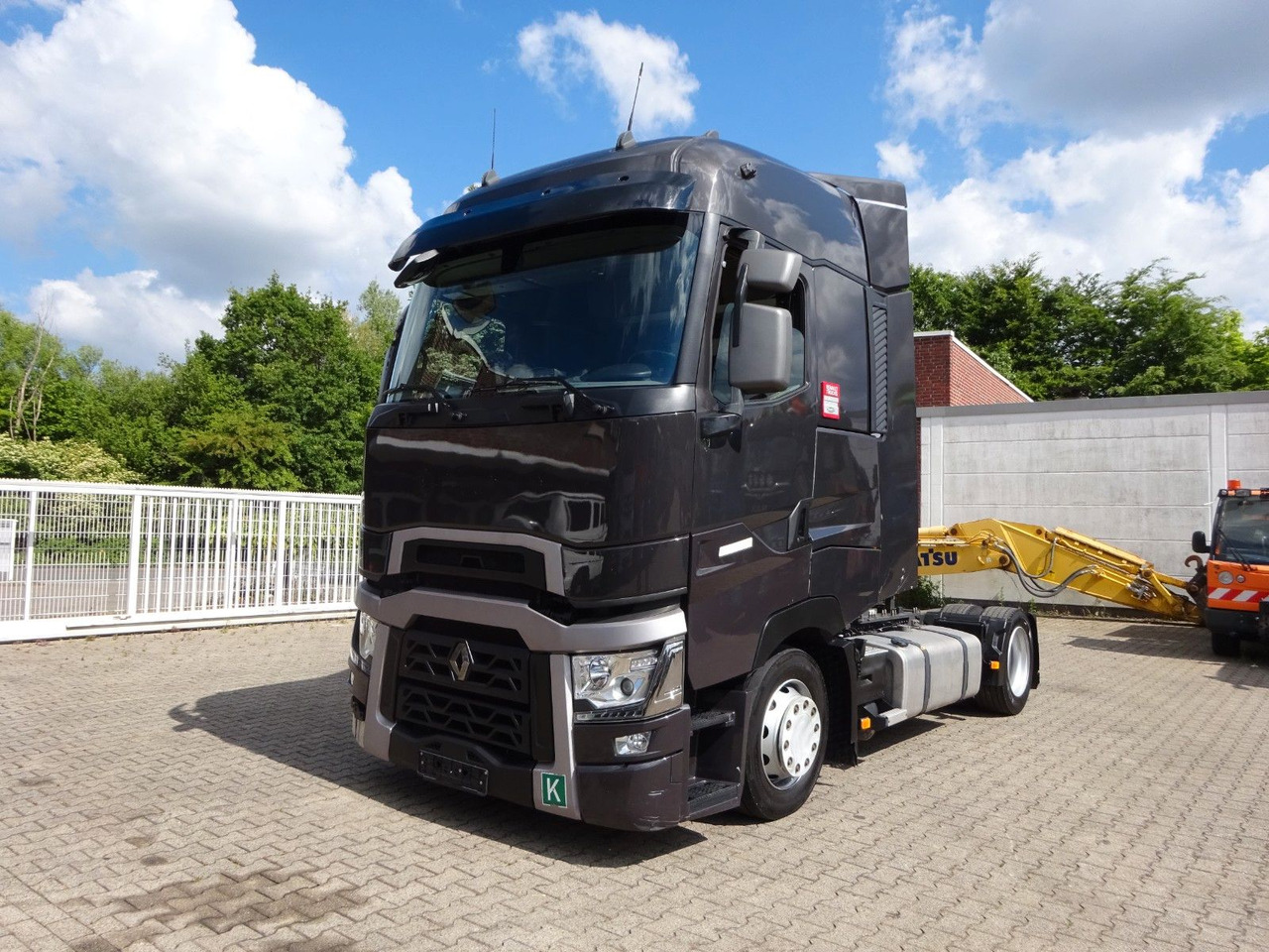 Renault T 520 Komfort SZM 4x2 - شاحنة جرار: صور 2 Renault T 520 Komfort SZM 4x2 - شاحنة جرار: صور 2