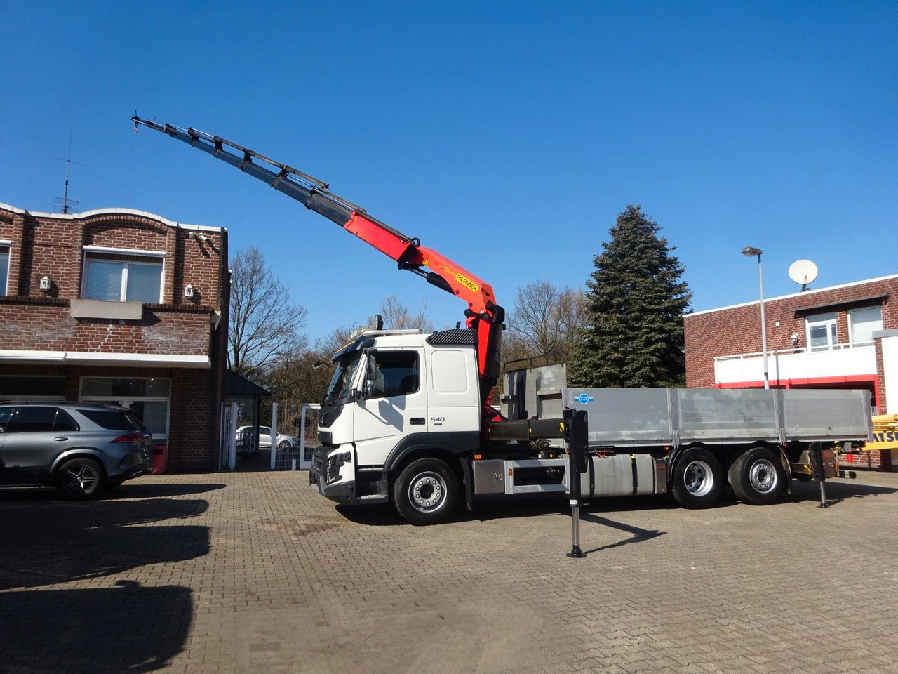 Volvo FMX 540 Pritsche + PK 33002 Kran 6x2 - شاحنة كرين: صور 4 Volvo FMX 540 Pritsche + PK 33002 Kran 6x2 - شاحنة كرين: صور 4