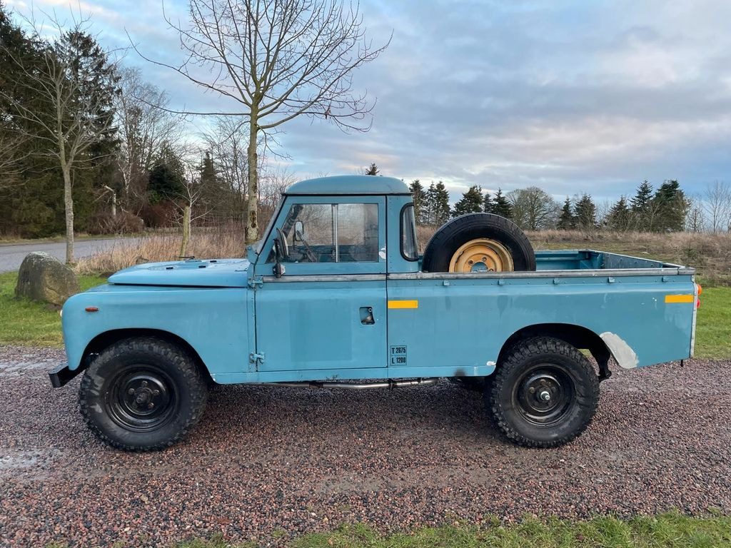 Land Rover Serie II A 109 Pickup - سيارة دفع رباعي: صور 3 Land Rover Serie II A 109 Pickup - سيارة دفع رباعي: صور 3