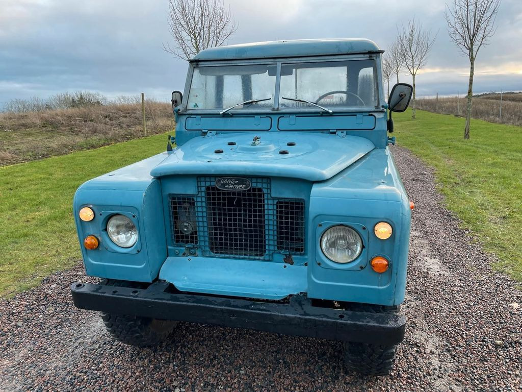 Land Rover Serie II A 109 Pickup - سيارة دفع رباعي: صور 2 Land Rover Serie II A 109 Pickup - سيارة دفع رباعي: صور 2