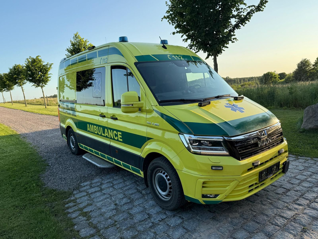 MAN TGE 4.180 Ambulance * 29 800 € netto *RESERVED - سيارة إسعاف: صور 1 MAN TGE 4.180 Ambulance * 29 800 € netto *RESERVED - سيارة إسعاف: صور 1