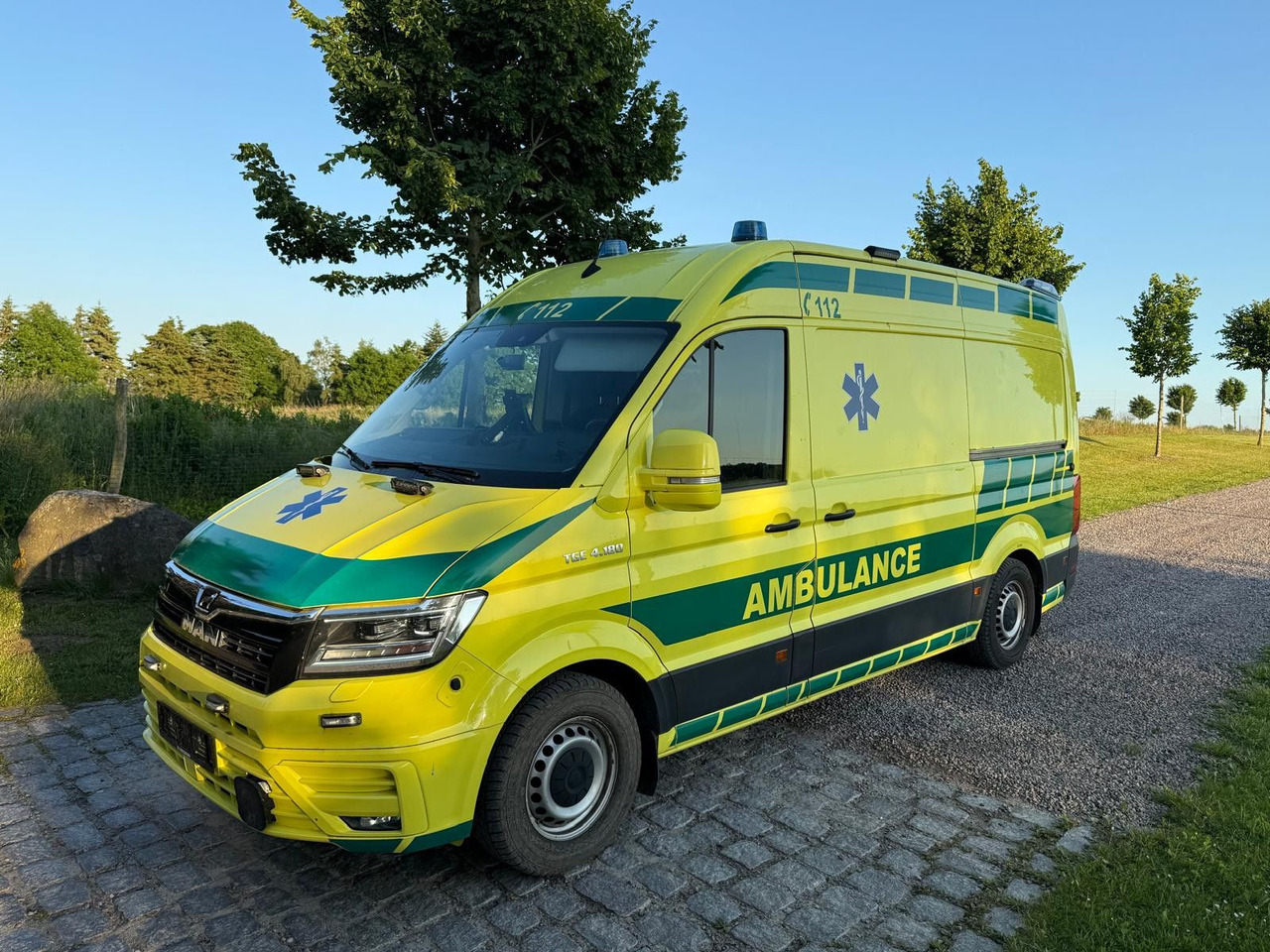 MAN TGE 4.180 Ambulance * 29 800 € netto *RESERVED - سيارة إسعاف: صور 2 MAN TGE 4.180 Ambulance * 29 800 € netto *RESERVED - سيارة إسعاف: صور 2