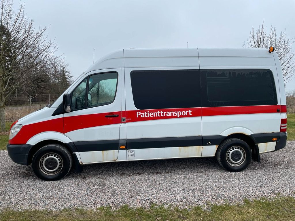 Mercedes-Benz Sprinter 315 CDI *ambulance *5800 € netto - سيارة إسعاف: صور 2 Mercedes-Benz Sprinter 315 CDI *ambulance *5800 € netto - سيارة إسعاف: صور 2