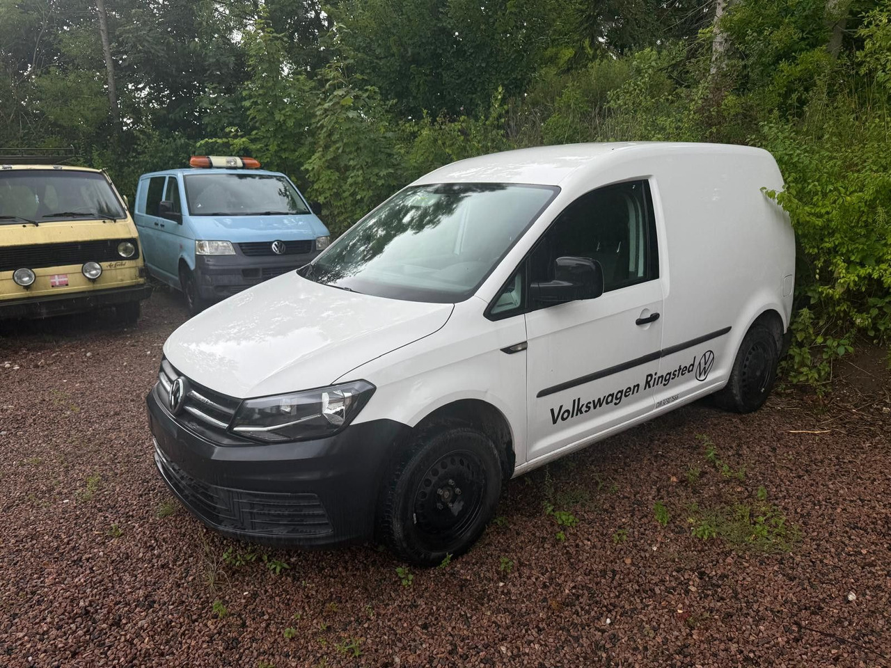 Volkswagen Caddy 2.0 TDI *A/C *ENGINE DEFECT - فان المدمجة: صور 2 Volkswagen Caddy 2.0 TDI *A/C *ENGINE DEFECT - فان المدمجة: صور 2