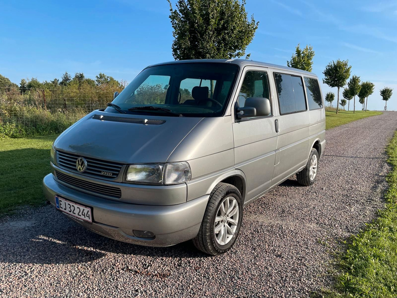 Volkswagen T4 Multivan Bus VR6 *12 000€ - ميكروباص: صور 1 Volkswagen T4 Multivan Bus VR6 *12 000€ - ميكروباص: صور 1