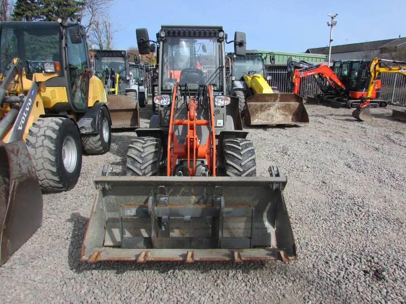 Atlas Weycor AR 380 Radlader Wacker WL32 Weidemann 1390 - اللودر بعجل: صور 4 Atlas Weycor AR 380 Radlader Wacker WL32 Weidemann 1390 - اللودر بعجل: صور 4