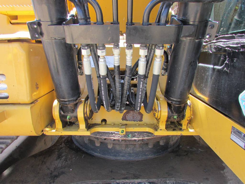 حفارات زحافة Cat 320 FL Kettenbagger 66.000 EUR / OQ 70/55: صور 9