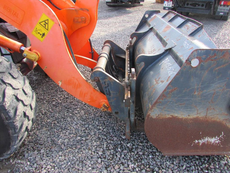 Komatsu WA 100 M-7 Radlader 29.000 EUR - اللودر بعجل: صور 5 Komatsu WA 100 M-7 Radlader 29.000 EUR - اللودر بعجل: صور 5