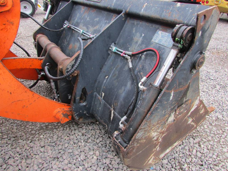 Komatsu WA 100 M-7 Radlader 29.500 EUR - اللودر بعجل: صور 5 Komatsu WA 100 M-7 Radlader 29.500 EUR - اللودر بعجل: صور 5