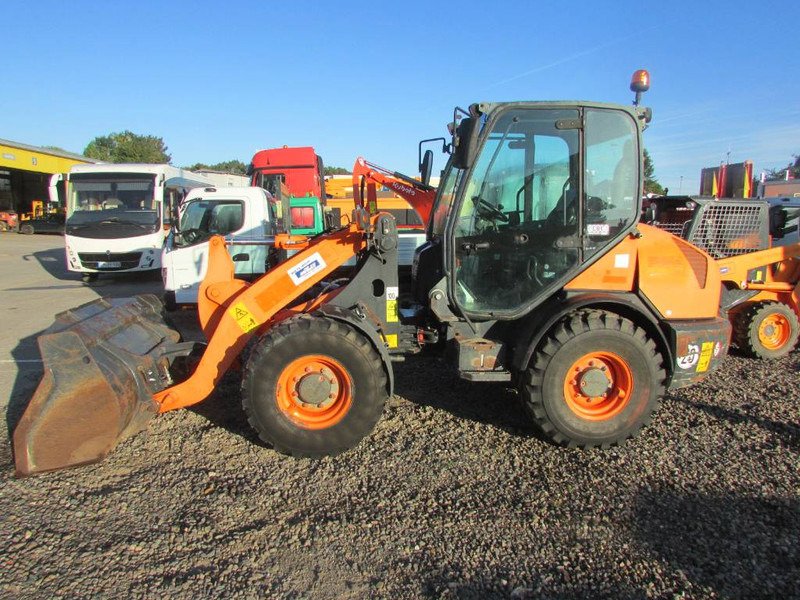 Komatsu WA 70-7 Radlader 24.000 EUR - اللودر بعجل: صور 1 Komatsu WA 70-7 Radlader 24.000 EUR - اللودر بعجل: صور 1