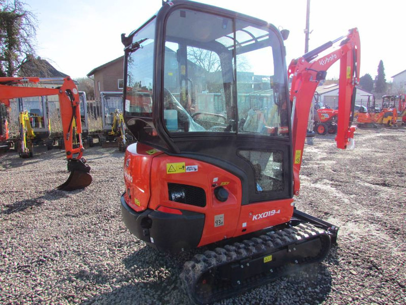Kubota KX 019-4 HI Minibagger 26.500 EUR - حفارة مصغرة: صور 4 Kubota KX 019-4 HI Minibagger 26.500 EUR - حفارة مصغرة: صور 4