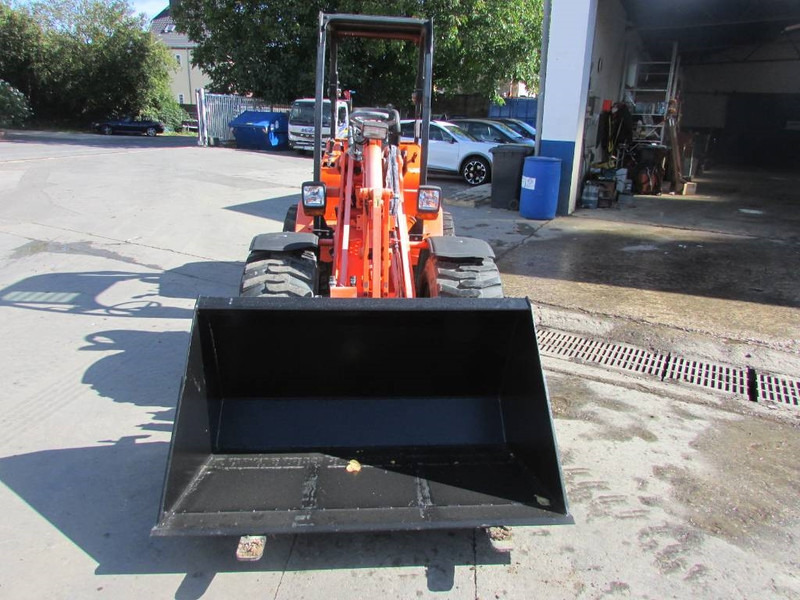 Schäffer 2436 Radlader 22.500 EUR - اللودر بعجل: صور 2 Schäffer 2436 Radlader 22.500 EUR - اللودر بعجل: صور 2