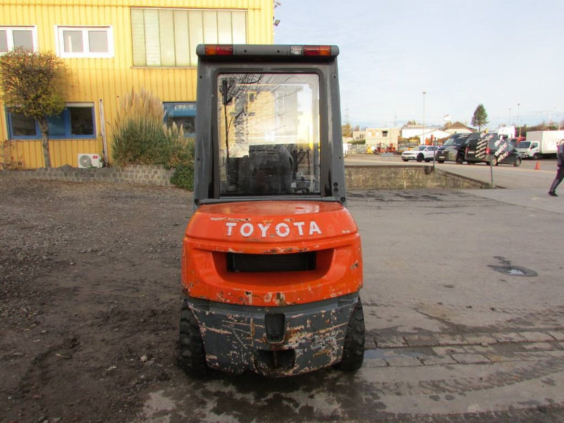 Toyota 62-7 FDF 30 Diesel Gabelstapler 10.500 EUR - رافعة شوكية ديزل: صور 4 Toyota 62-7 FDF 30 Diesel Gabelstapler 10.500 EUR - رافعة شوكية ديزل: صور 4