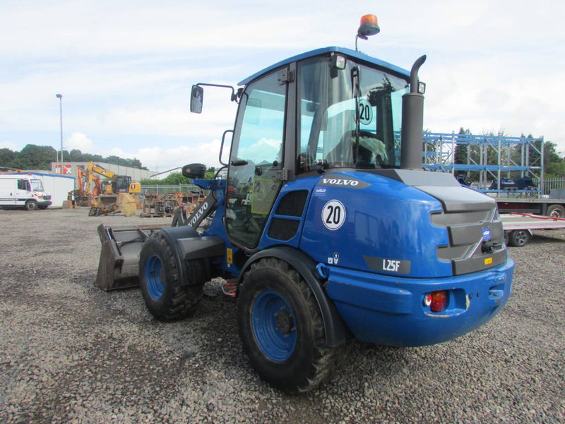 اللودر بعجل Volvo L 25 F Radlader 38.000 EUR: صور 8