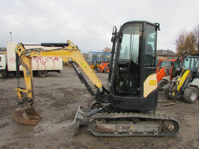 Yanmar Vio 25-4 Minibagger 19.500 EUR - حفارة مصغرة: صور 1 Yanmar Vio 25-4 Minibagger 19.500 EUR - حفارة مصغرة: صور 1