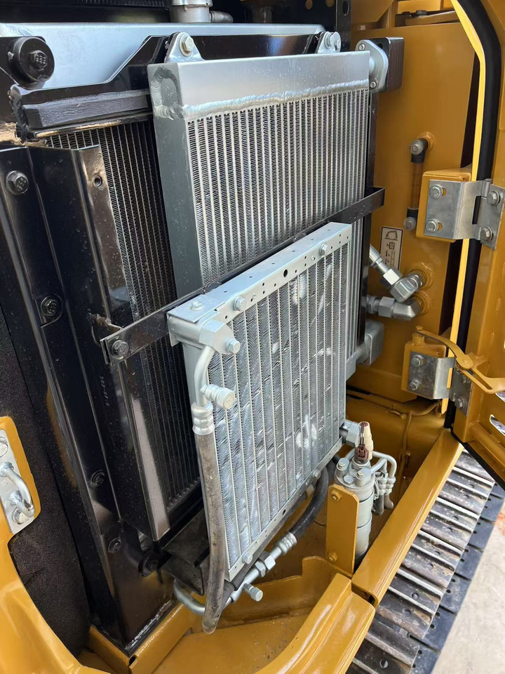 CATERPILLAR 305.5E2 - حفارة مصغرة: صور 4 CATERPILLAR 305.5E2 - حفارة مصغرة: صور 4