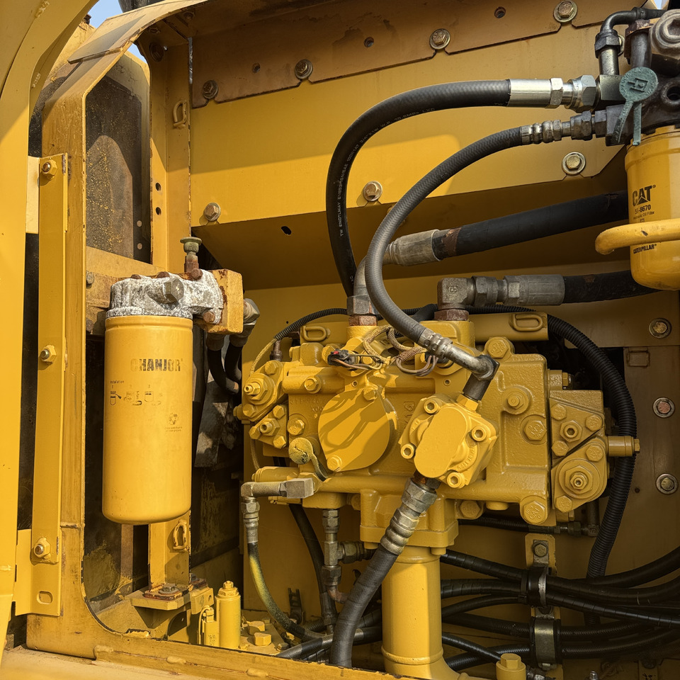 CATERPILLAR 315D - حفارات زحافة: صور 3 CATERPILLAR 315D - حفارات زحافة: صور 3