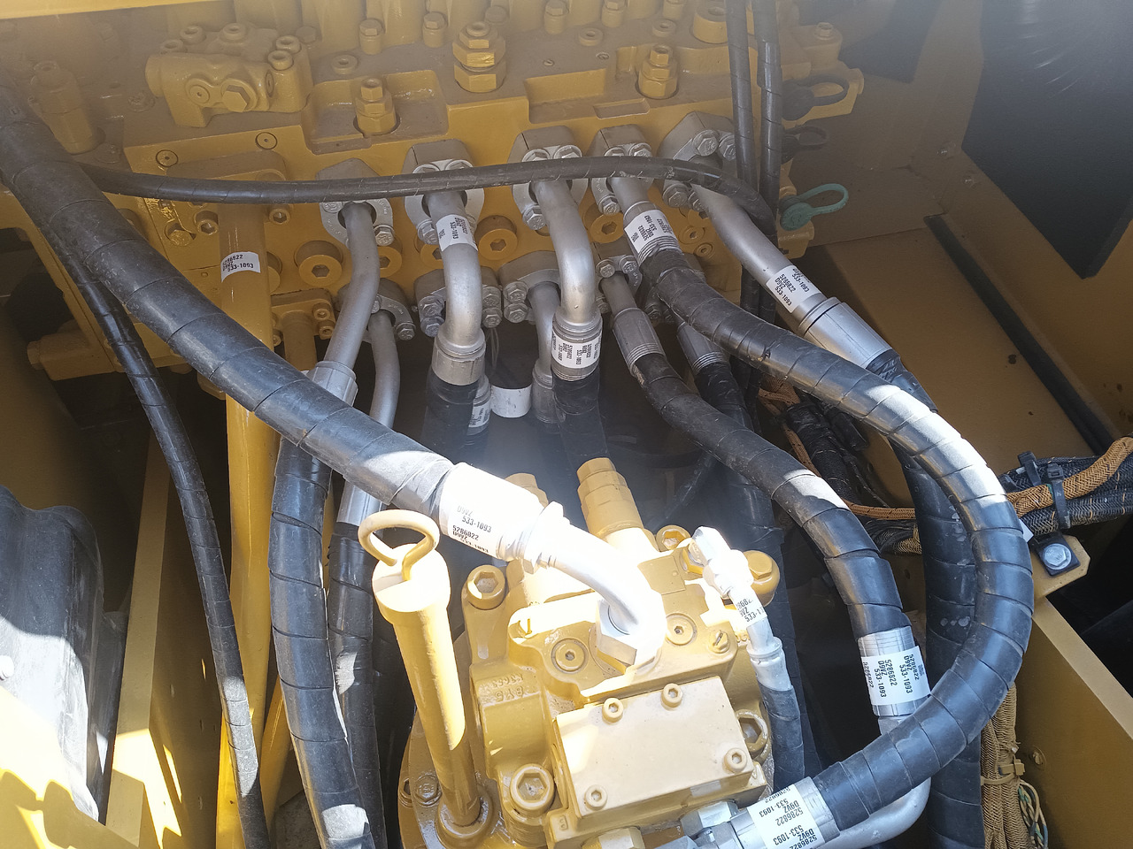 CATERPILLAR 320GC - حفارات زحافة: صور 4 CATERPILLAR 320GC - حفارات زحافة: صور 4