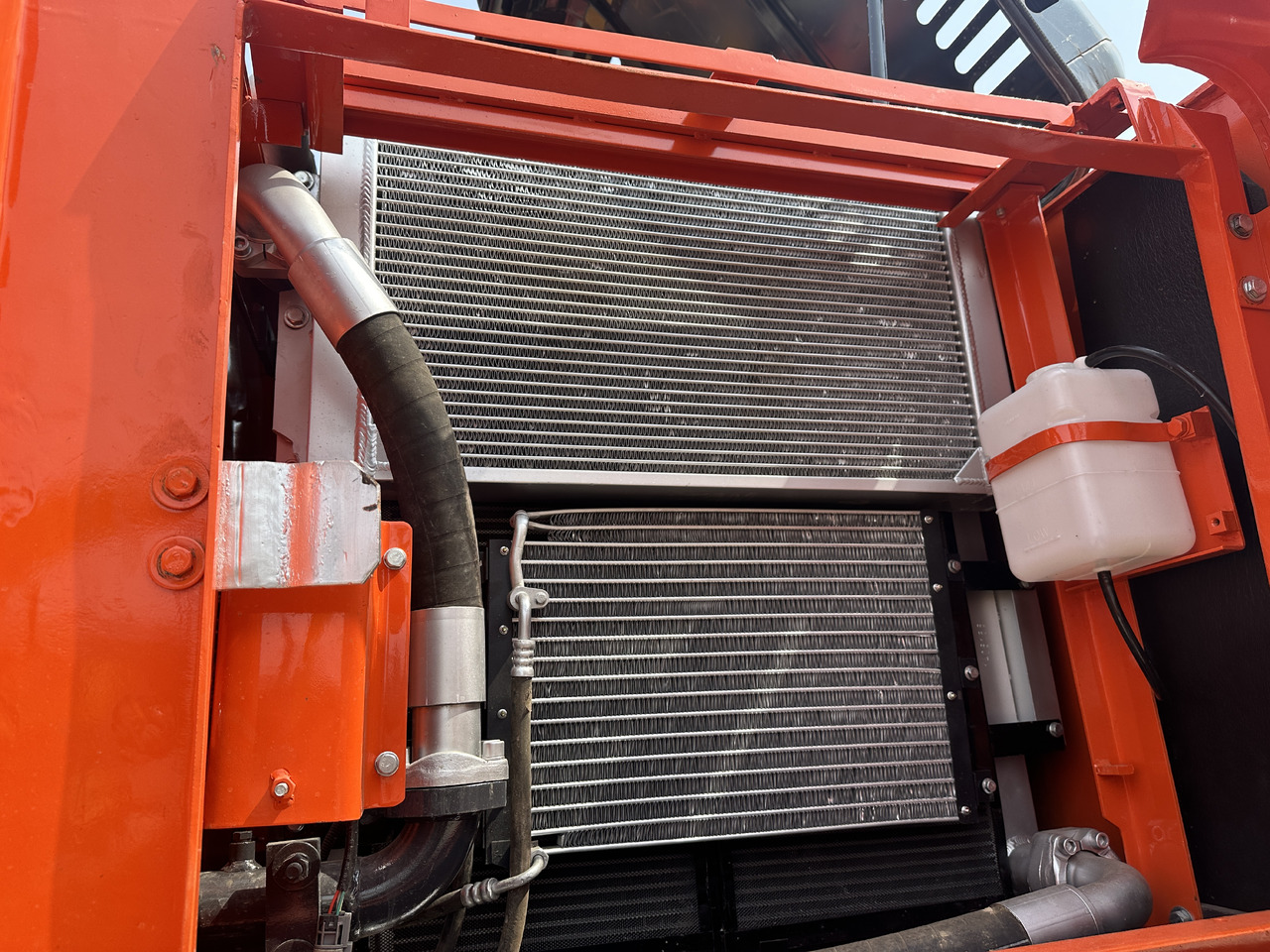 DOOSAN DX225LC-9C - حفارات زحافة: صور 3 DOOSAN DX225LC-9C - حفارات زحافة: صور 3
