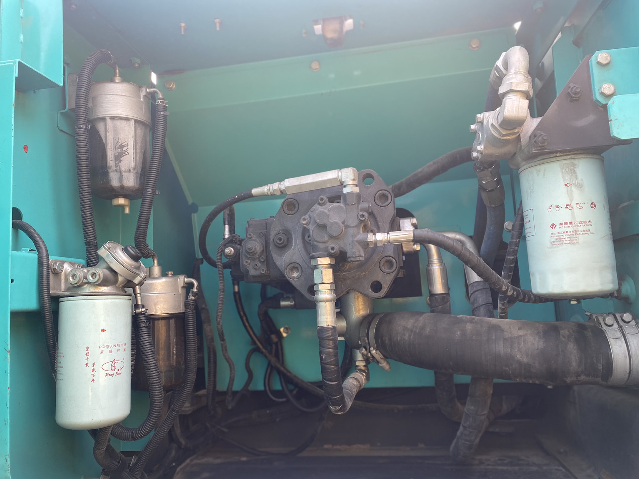 KOBELCO SK350-8 - حفارات زحافة: صور 5 KOBELCO SK350-8 - حفارات زحافة: صور 5