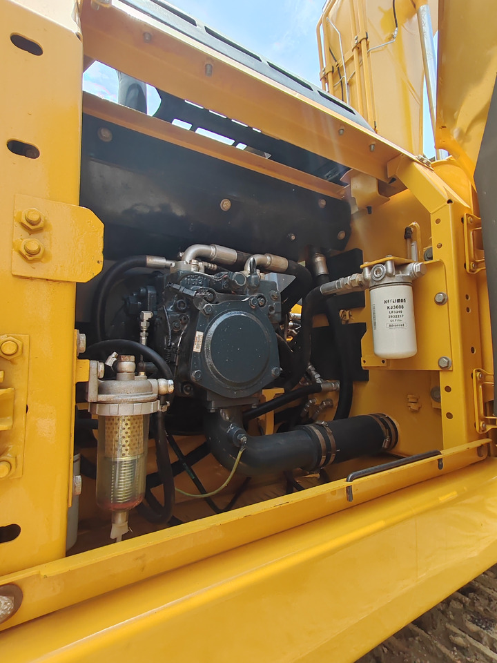 KOMATSU PC160 - حفارات زحافة: صور 5 KOMATSU PC160 - حفارات زحافة: صور 5
