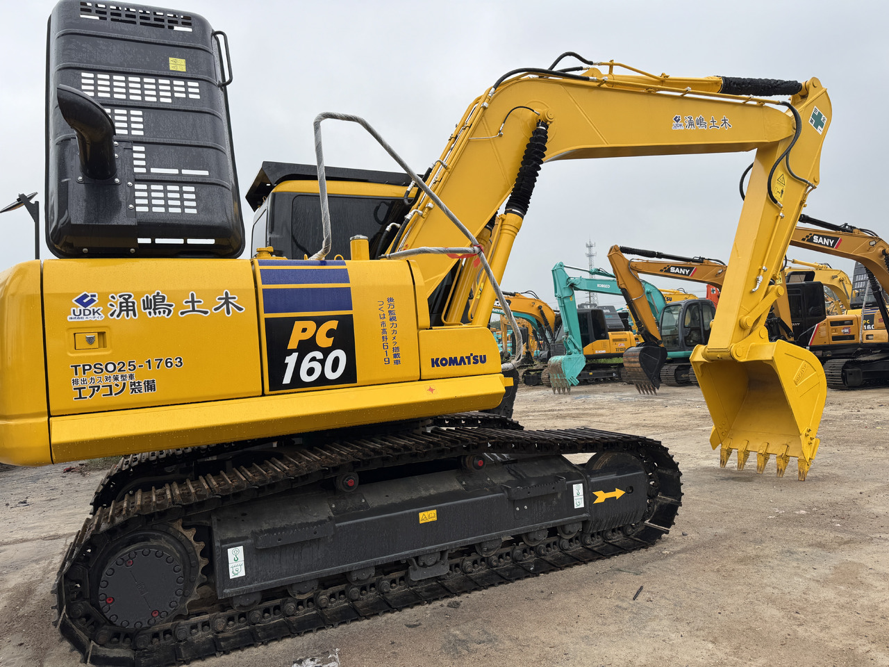 KOMATSU PC160 - حفارات زحافة: صور 2 KOMATSU PC160 - حفارات زحافة: صور 2