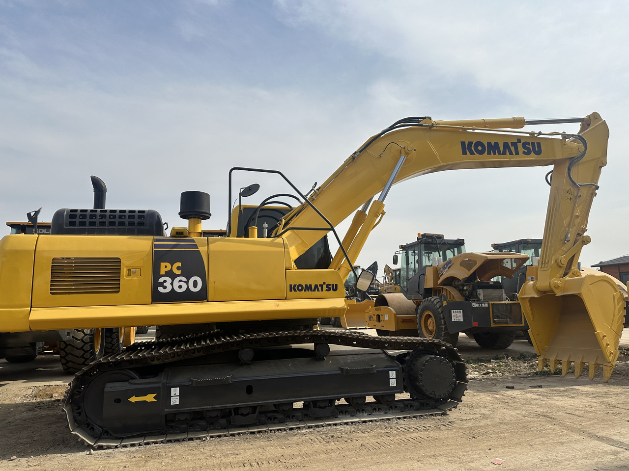 KOMATSU PC360 - حفارات زحافة: صور 1 KOMATSU PC360 - حفارات زحافة: صور 1