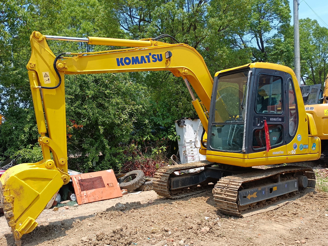 KOMATSU PC60-7 - حفارات زحافة: صور 1 KOMATSU PC60-7 - حفارات زحافة: صور 1