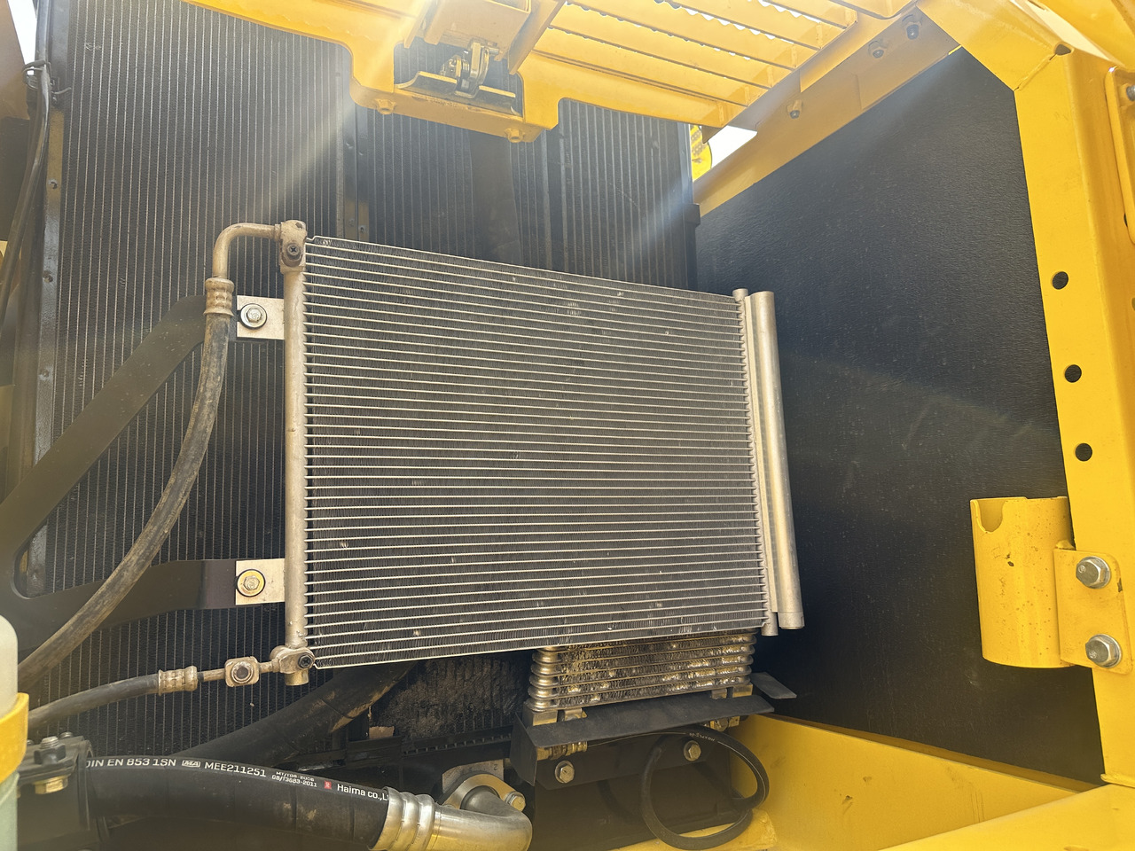 Komatsu PC 240 LC-8 - حفارات زحافة: صور 4 Komatsu PC 240 LC-8 - حفارات زحافة: صور 4