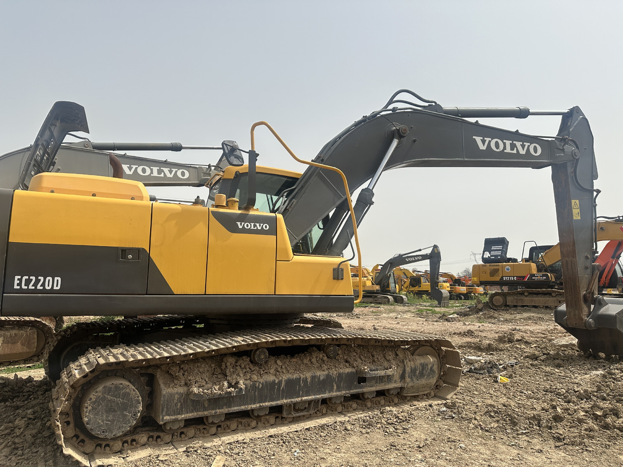 VOLVO EC220D - حفارات زحافة: صور 3 VOLVO EC220D - حفارات زحافة: صور 3