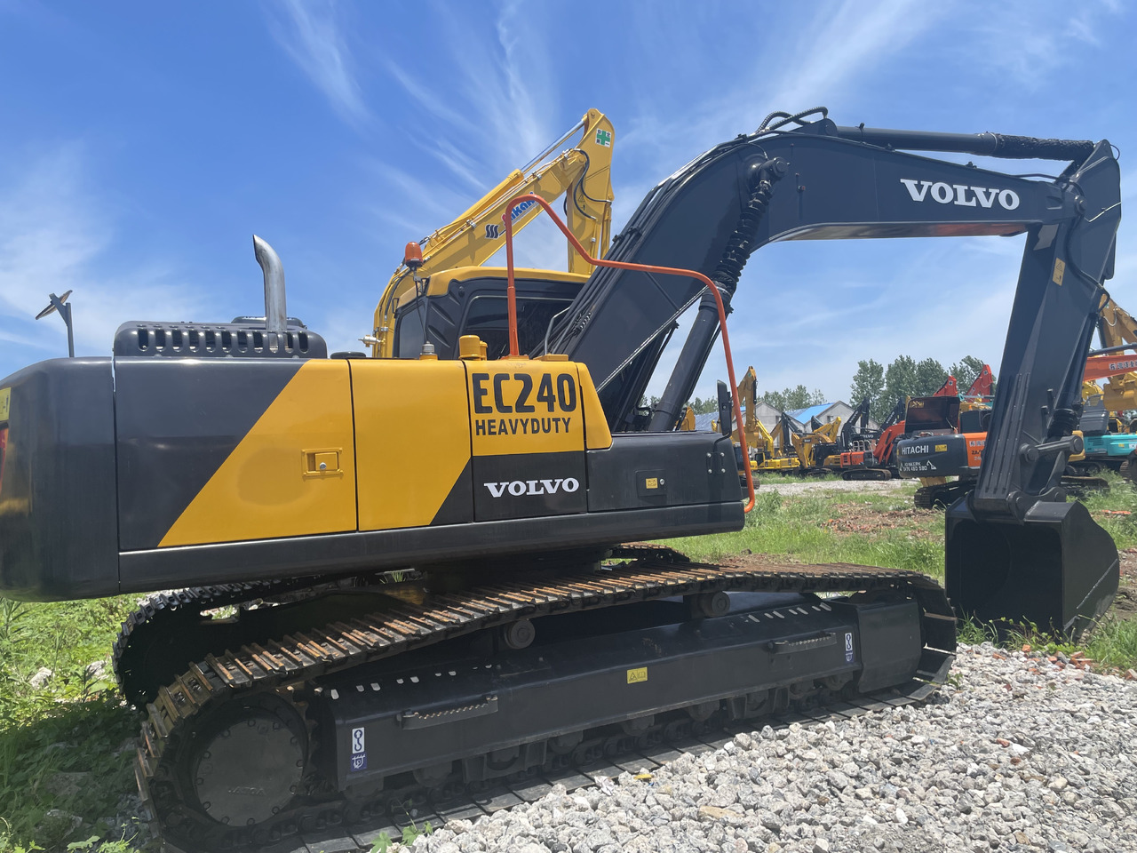 VOLVO EC240 - حفارات زحافة: صور 2 VOLVO EC240 - حفارات زحافة: صور 2