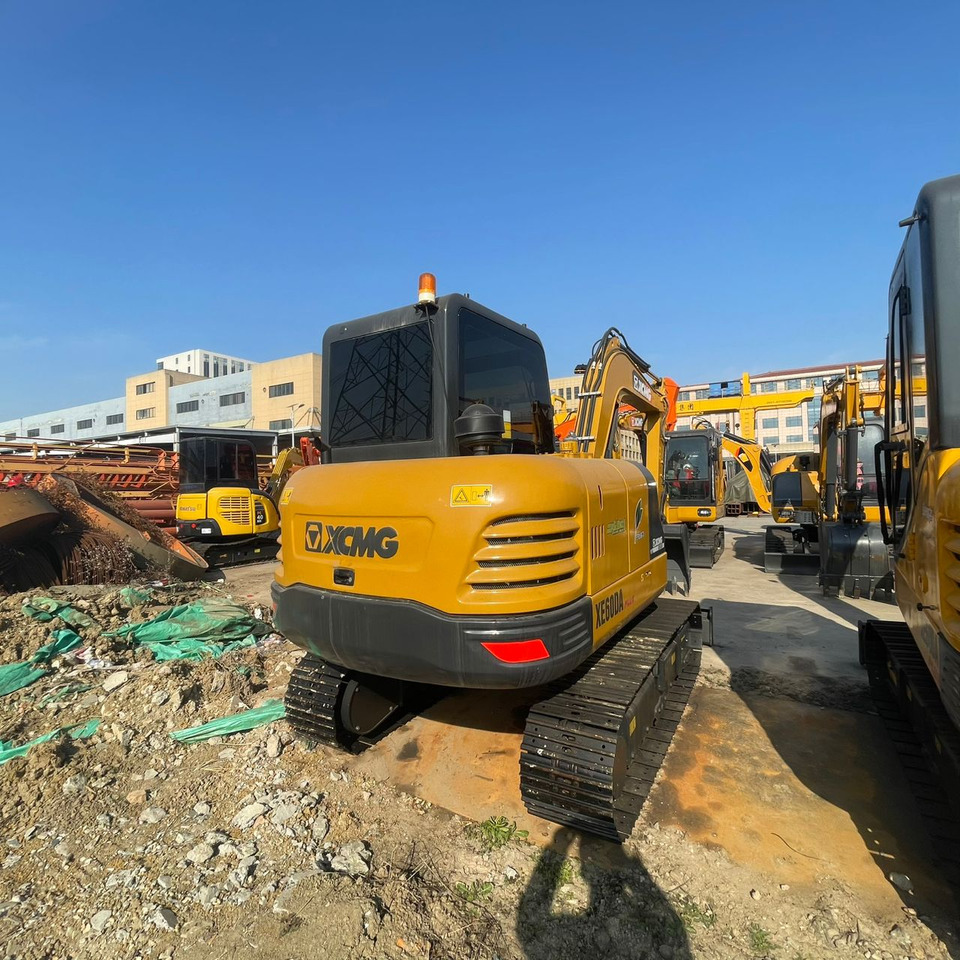 XCMG XE60DA - حفارة مصغرة: صور 4 XCMG XE60DA - حفارة مصغرة: صور 4