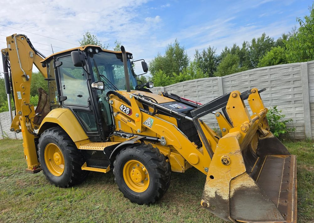 Caterpillar - حفار متعدد الاستخدام: صور 1 Caterpillar - حفار متعدد الاستخدام: صور 1