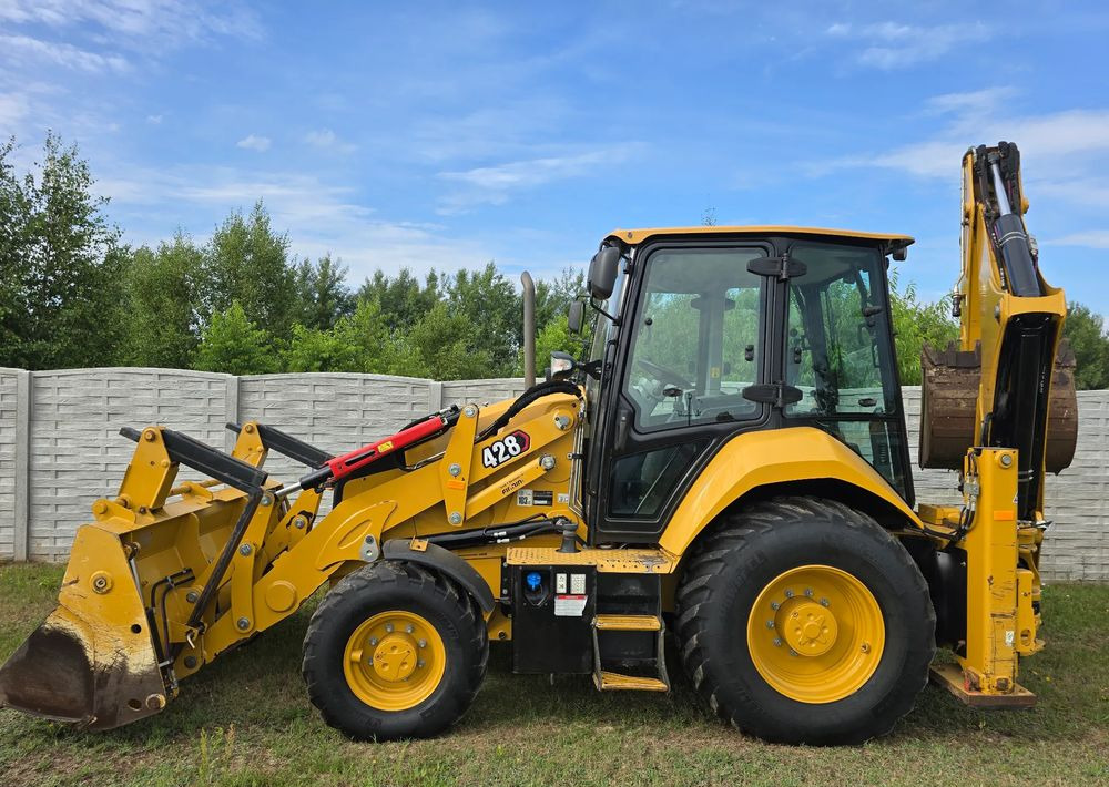 Caterpillar - حفار متعدد الاستخدام: صور 5 Caterpillar - حفار متعدد الاستخدام: صور 5