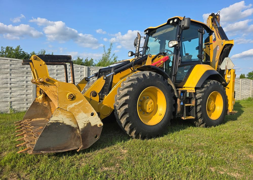 Caterpillar - حفار متعدد الاستخدام: صور 1 Caterpillar - حفار متعدد الاستخدام: صور 1