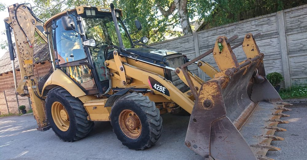 Caterpillar - حفار متعدد الاستخدام: صور 2 Caterpillar - حفار متعدد الاستخدام: صور 2