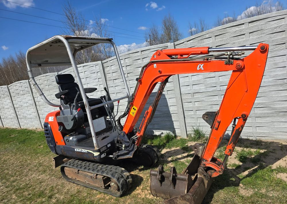 Kubota - حفارة مصغرة: صور 1 Kubota - حفارة مصغرة: صور 1